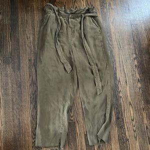 Aerie pull on paper bag ankle trousers size Large